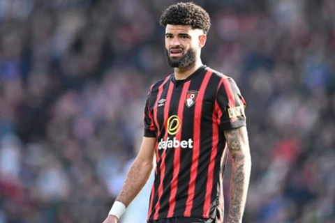 تقارير: نابولي يستعير نجم بورنموث لنهاية الموسم